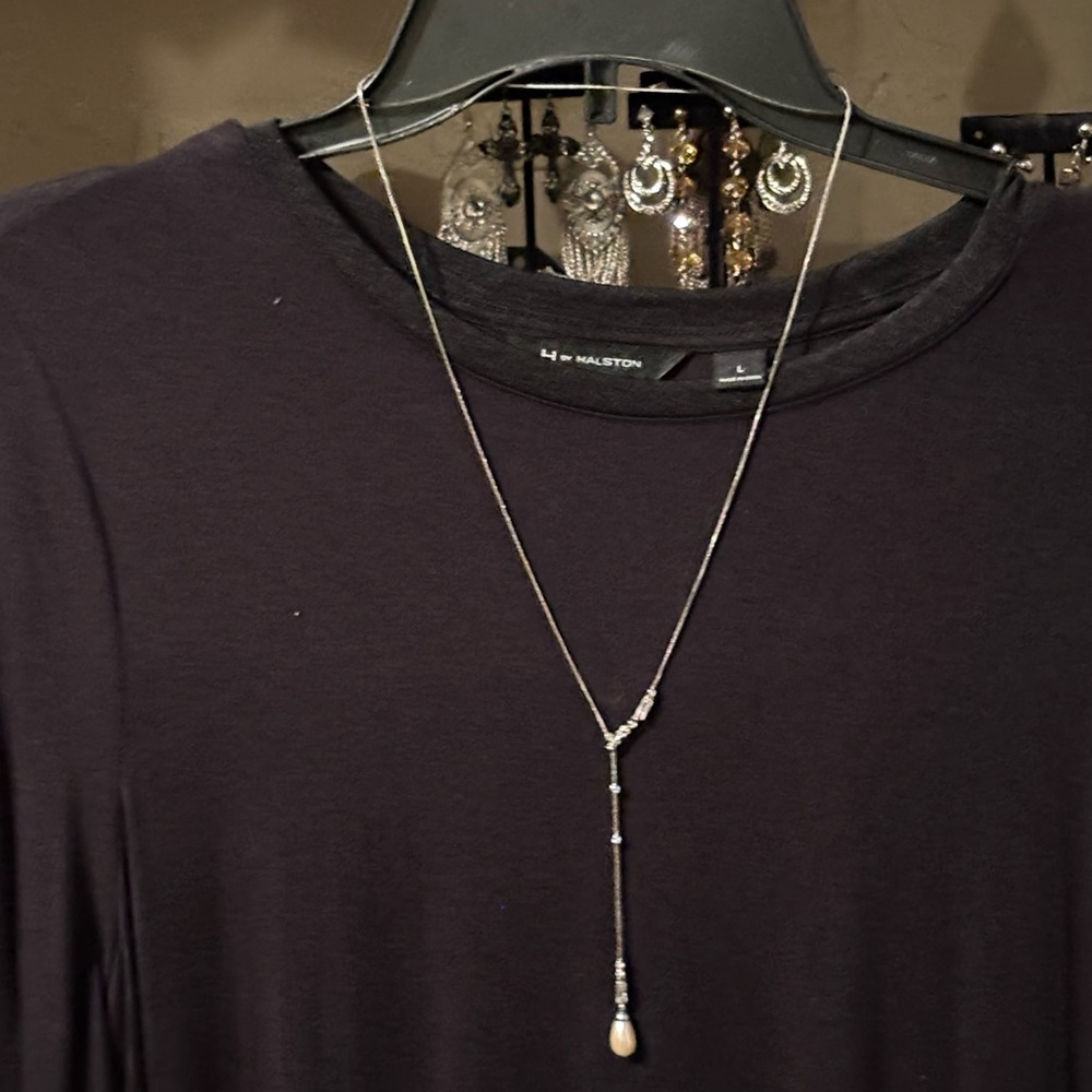 Elegant Silver/pearl Necklace by Halston Heritage